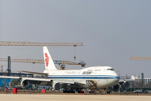 Où séjourner en Provence pour des vacances avec des ateliers de parfumerie et des randonnées à cheval?